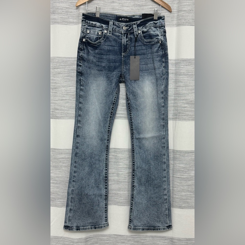 Fleur by Miss Me Mid-Rise Bootcut Jean ~NWT - Picture 2 of 11